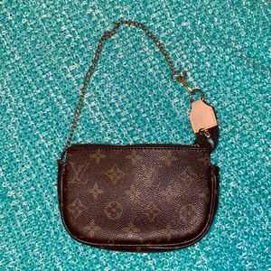 Louis Vuitton Wristlet Wallet
